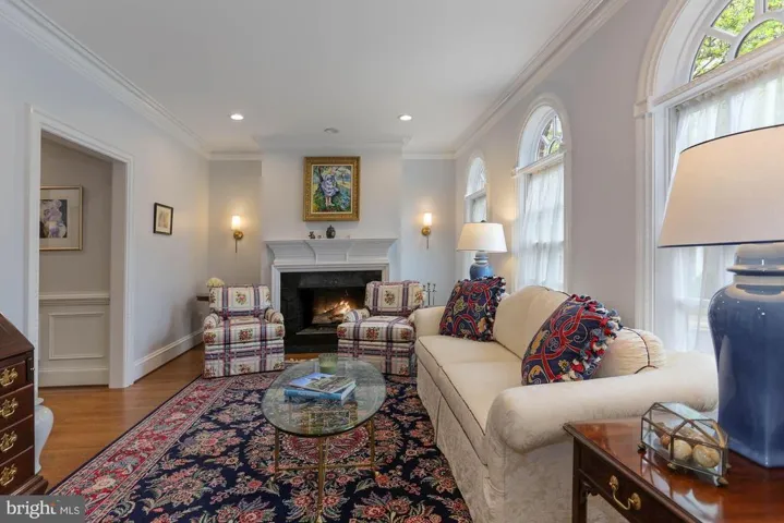 3818 N Randolph Ct, Arlington, Virginia 22207