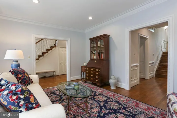 3818 N Randolph Ct, Arlington, Virginia 22207