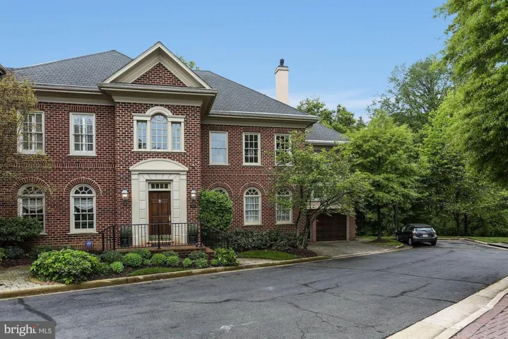 3818 N Randolph Ct, Arlington, Virginia 22207