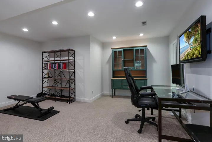 3818 N Randolph Ct, Arlington, Virginia 22207