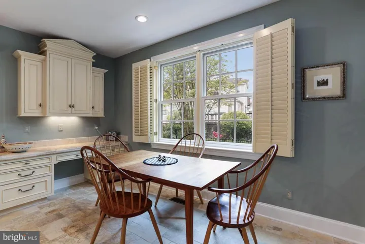 3818 N Randolph Ct, Arlington, Virginia 22207