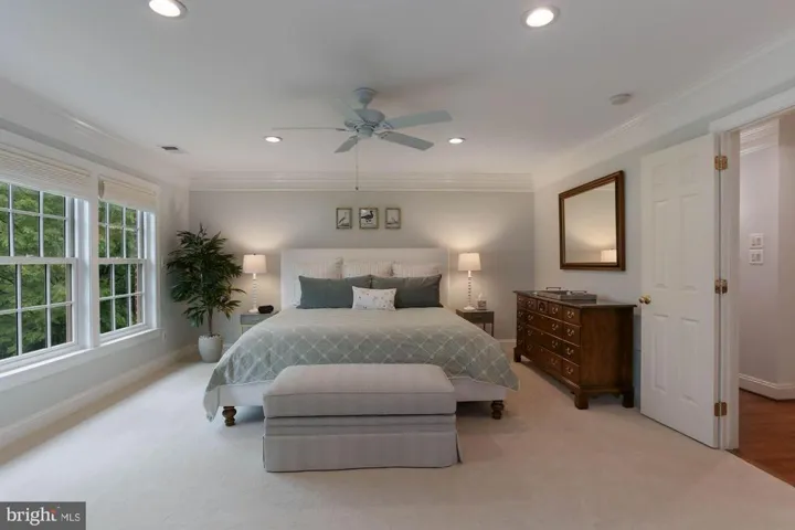 3818 N Randolph Ct, Arlington, Virginia 22207