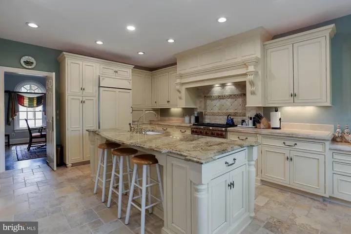 3818 N Randolph Ct, Arlington, Virginia 22207