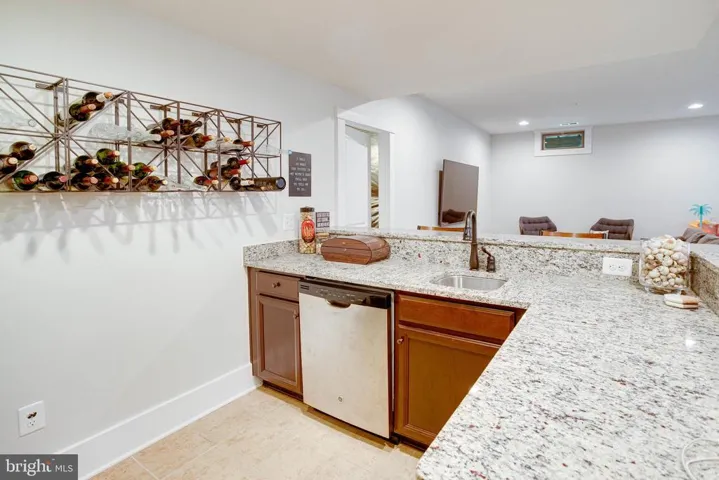 17100 Gullwing Dr, Dumfries, Virginia 22026