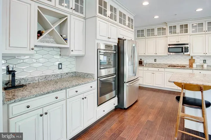 17100 Gullwing Dr, Dumfries, Virginia 22026