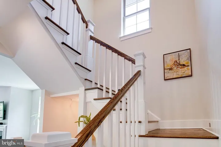 17100 Gullwing Dr, Dumfries, Virginia 22026