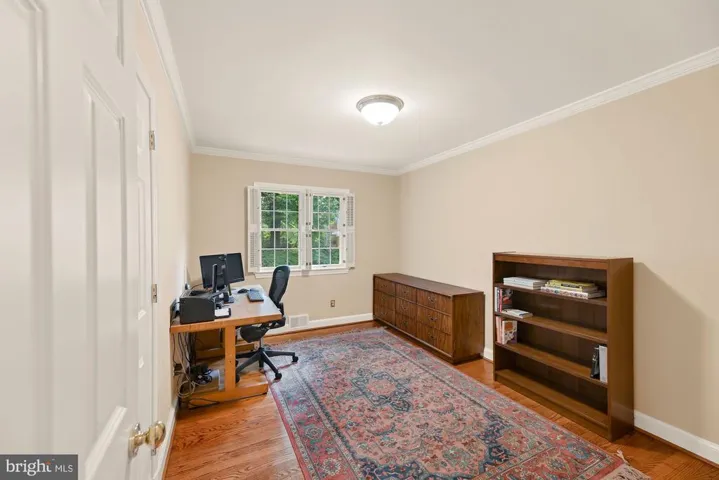 2710 N Brandywine St, Arlington, Virginia 22207