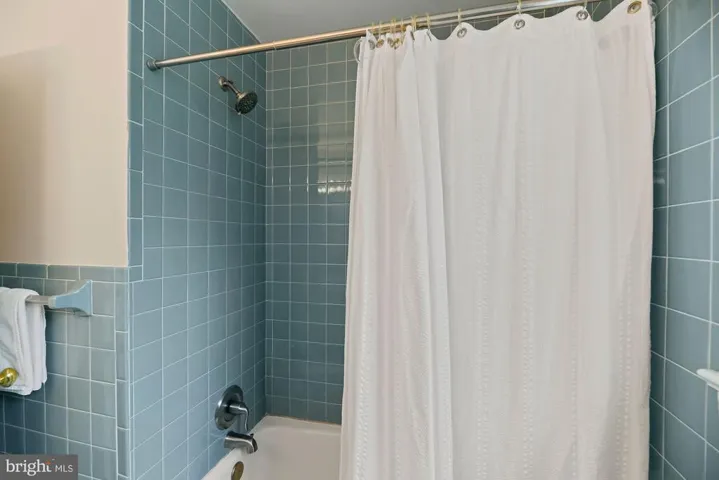 2710 N Brandywine St, Arlington, Virginia 22207