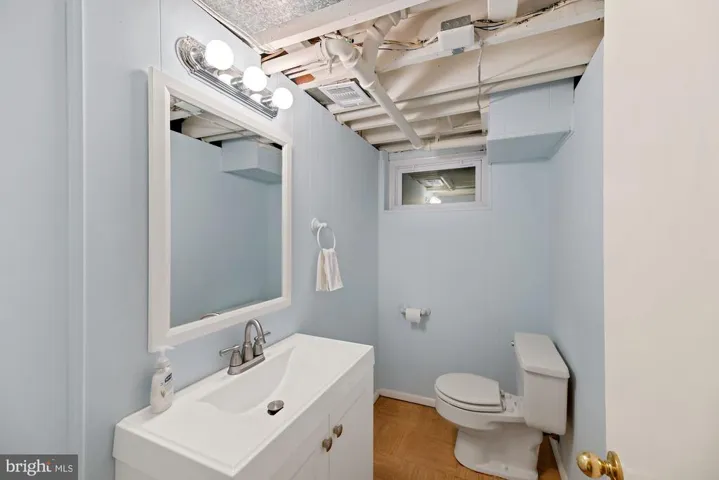 2710 N Brandywine St, Arlington, Virginia 22207