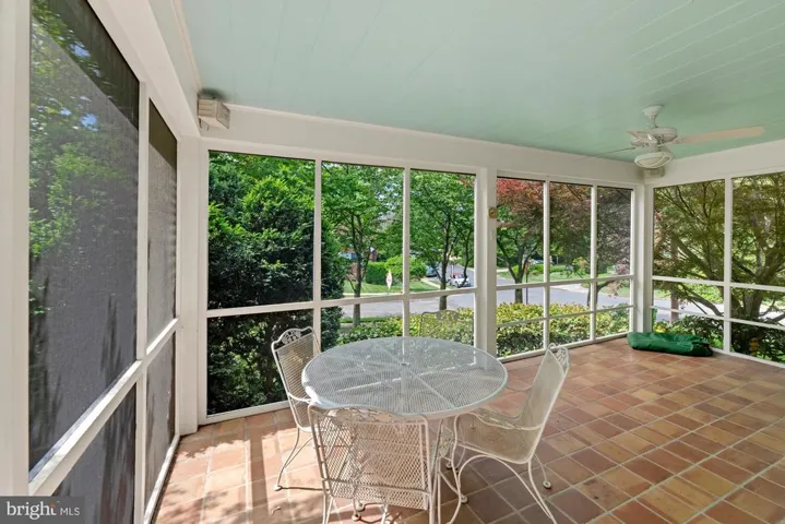 2710 N Brandywine St, Arlington, Virginia 22207