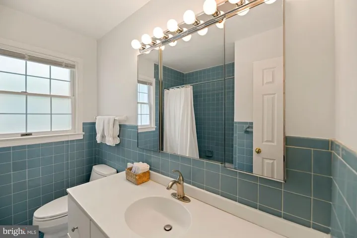 2710 N Brandywine St, Arlington, Virginia 22207