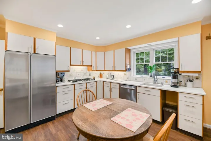 2710 N Brandywine St, Arlington, Virginia 22207