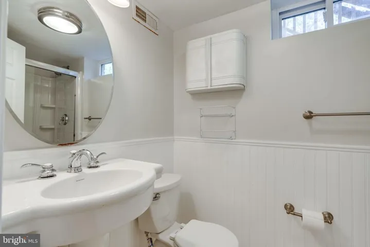 5940 N Kings Hwy, Alexandria, Virginia 22303