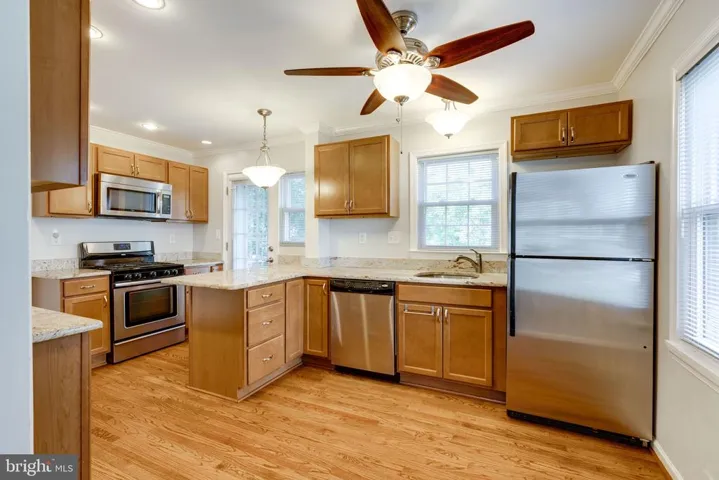 5940 N Kings Hwy, Alexandria, Virginia 22303