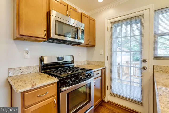 5940 N Kings Hwy, Alexandria, Virginia 22303