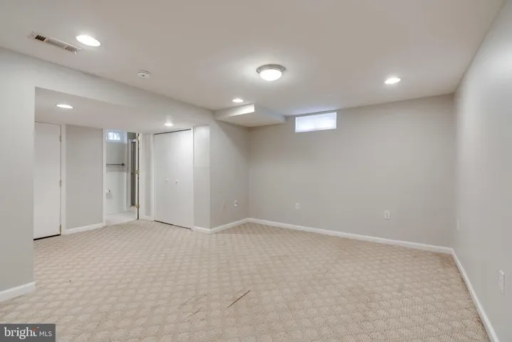 5940 N Kings Hwy, Alexandria, Virginia 22303