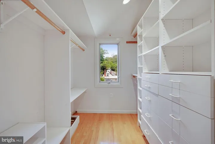 3804 Hummer Rd, Annandale, Virginia 22003