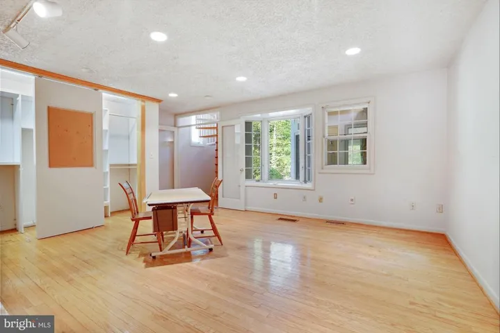 3804 Hummer Rd, Annandale, Virginia 22003