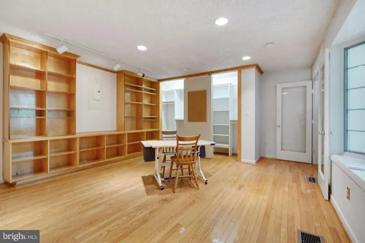 3804 Hummer Rd, Annandale, Virginia 22003
