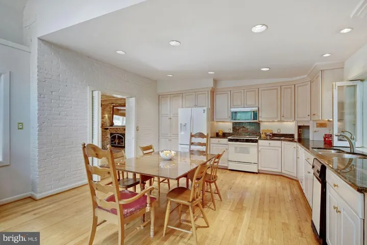 3804 Hummer Rd, Annandale, Virginia 22003