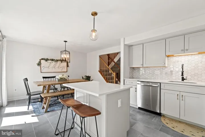 43498 Postrail Sq, Ashburn, Virginia 20147