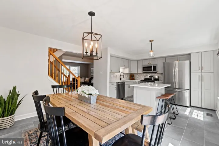 43498 Postrail Sq, Ashburn, Virginia 20147