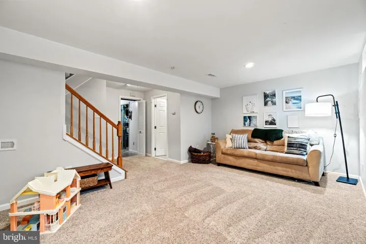43498 Postrail Sq, Ashburn, Virginia 20147