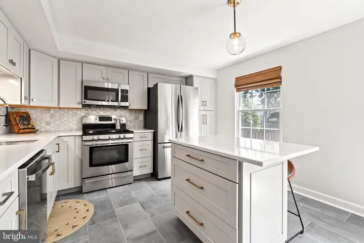 43498 Postrail Sq, Ashburn, Virginia 20147