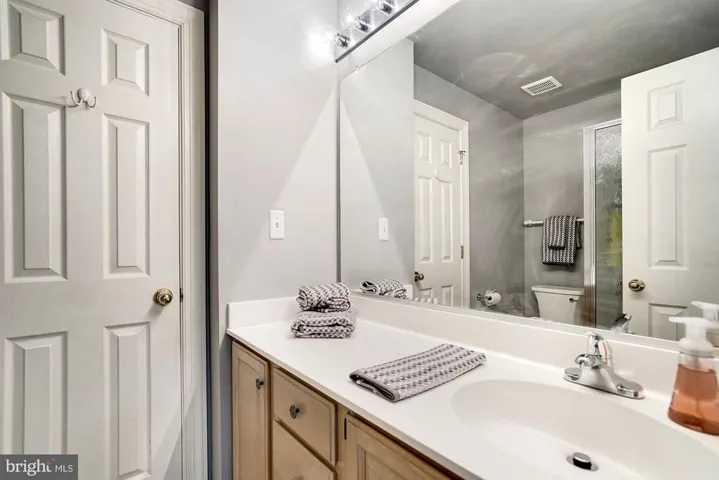 12217 Fairfield House Dr #100a, Fairfax, Virginia 22033