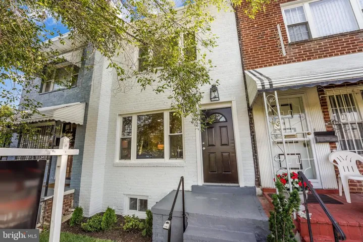1602 W St Ne, Washington, District of Columbia 20018