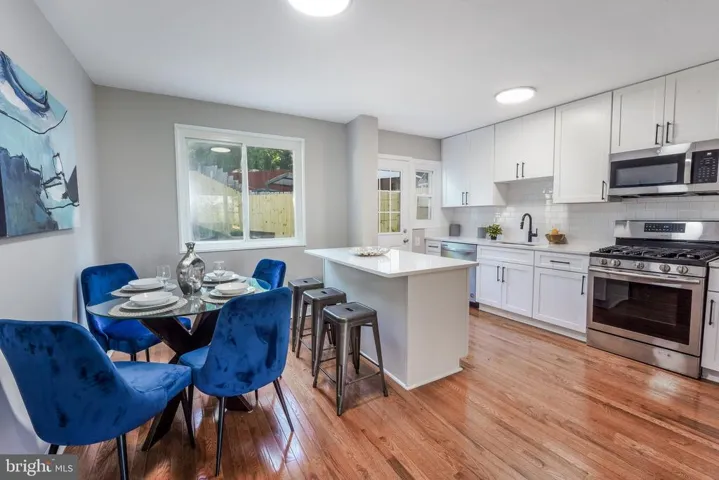 1602 W St Ne, Washington, District of Columbia 20018