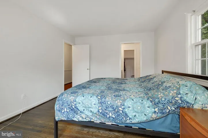 2401 Claremont Dr, Falls Church, Virginia 22043