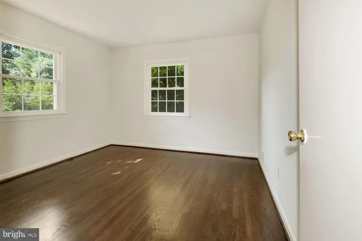 2401 Claremont Dr, Falls Church, Virginia 22043