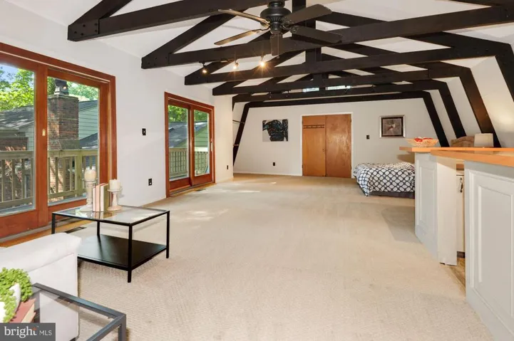 2401 Claremont Dr, Falls Church, Virginia 22043