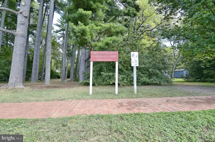 122 S Spring St, Falls Church, Virginia 22046