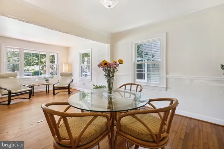 122 S Spring St, Falls Church, Virginia 22046