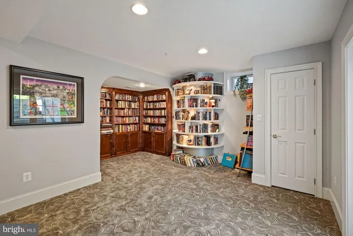 10503 Rivers Bend Ln, Potomac, Maryland 20854