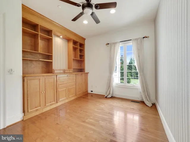 10503 Rivers Bend Ln, Potomac, Maryland 20854
