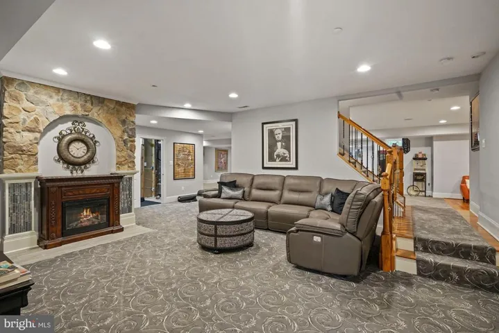 10503 Rivers Bend Ln, Potomac, Maryland 20854