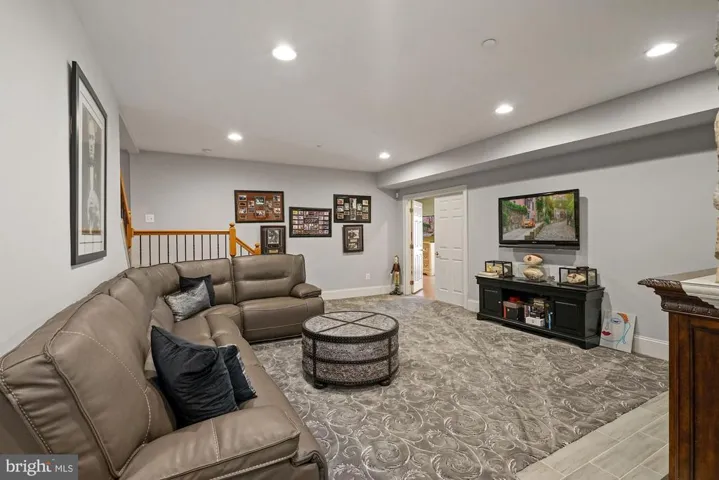 10503 Rivers Bend Ln, Potomac, Maryland 20854