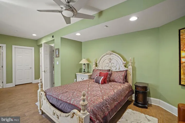 10503 Rivers Bend Ln, Potomac, Maryland 20854