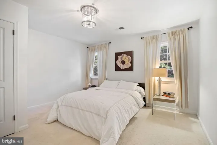10511 William Terry Dr, Vienna, Virginia 22181