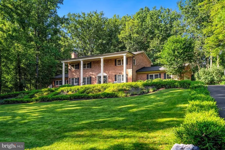 10511 William Terry Dr, Vienna, Virginia 22181