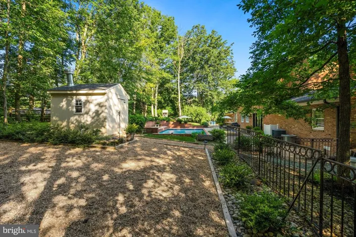 10511 William Terry Dr, Vienna, Virginia 22181