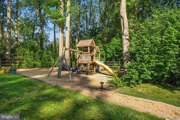10511 William Terry Dr, Vienna, Virginia 22181