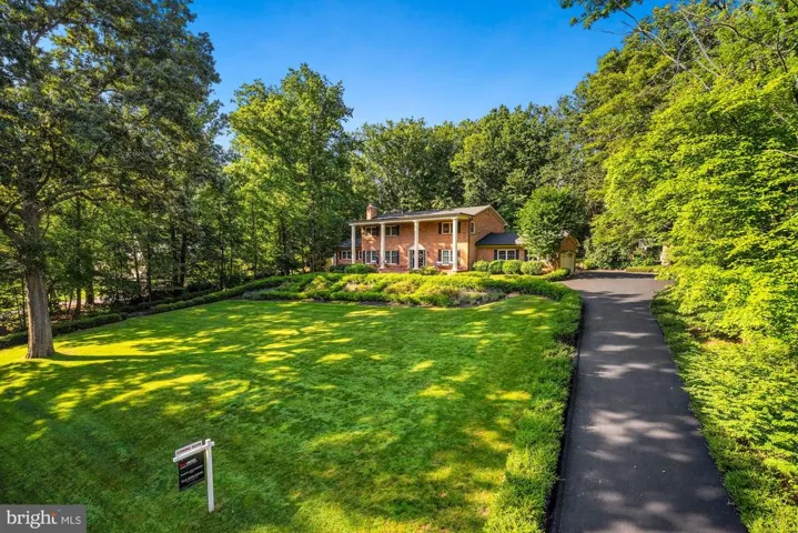 10511 William Terry Dr, Vienna, Virginia 22181