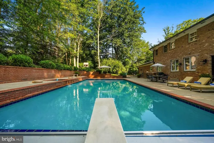 10511 William Terry Dr, Vienna, Virginia 22181