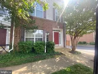3814 Dominion Mill Dr, Alexandria, Virginia 22304