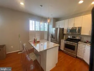 3814 Dominion Mill Dr, Alexandria, Virginia 22304