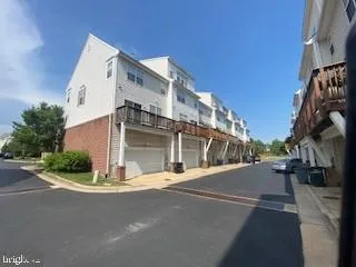 3814 Dominion Mill Dr, Alexandria, Virginia 22304